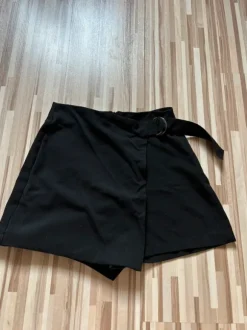 Spódnico spodenki spódnica z spodenkami pull&bear
