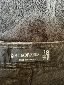 spódnico spodenki stradivarius