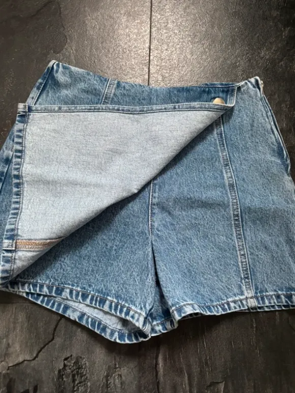 Spódnico spodenki Stradivarius 38 jeansowe ciemny jeans