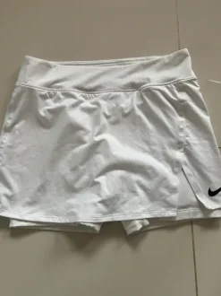 Spódnico -spodenki tenisowe Nike 36 s