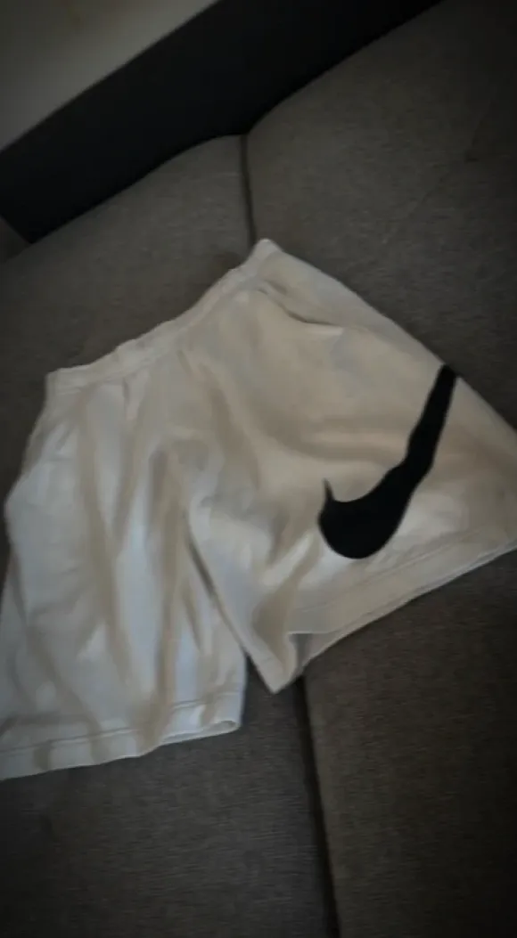 Spodenki Nike białe