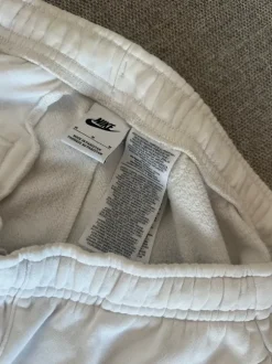 Spodenki Nike białe