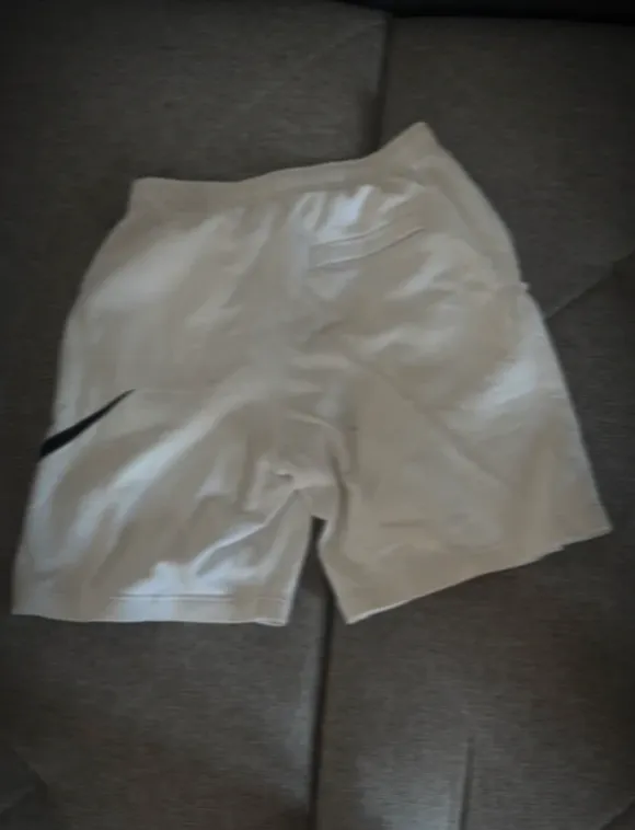 Spodenki Nike białe