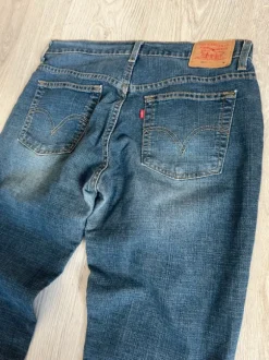 Spodnie dżinsowe dżinsy dzwony levis 515 bootcut flared jeans washed denim vintage y2k sk8