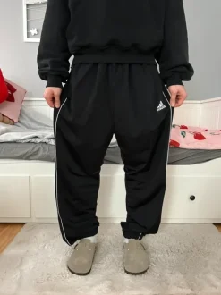 Spodnie dresowe szerokie adidas ortalion 2000s vintage alternative japanstyle