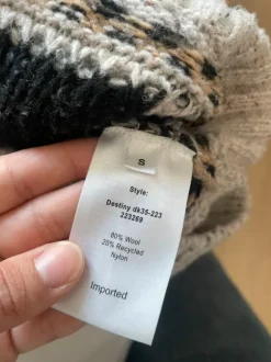 Striktrøje fra projekt AJ117