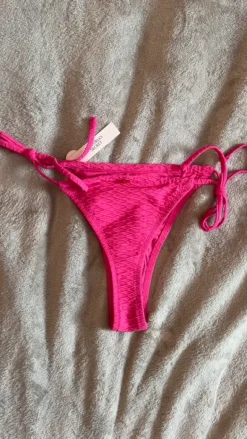 Stringi bikini