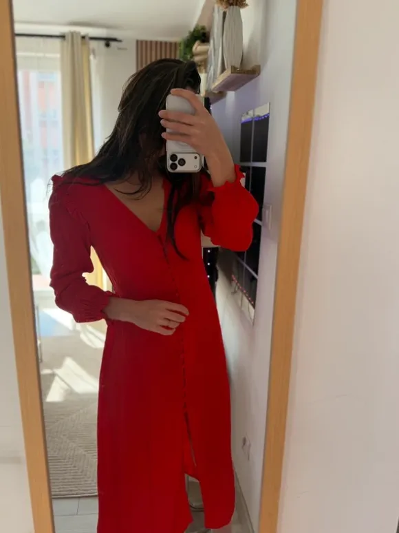 Sukienka czerwona midi elegancka z guzikami rozcięcie długa romantyczna coquette vintage new look M