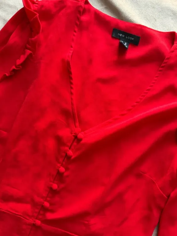 Sukienka czerwona midi elegancka z guzikami rozcięcie długa romantyczna coquette vintage new look M