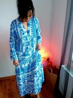 Sukienka maxi włoska niebiesko-biała wzory elegancka boho oversize