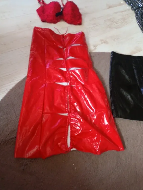 Sukienka mini seksi lateks czerwona S , biustonosz bardotks S