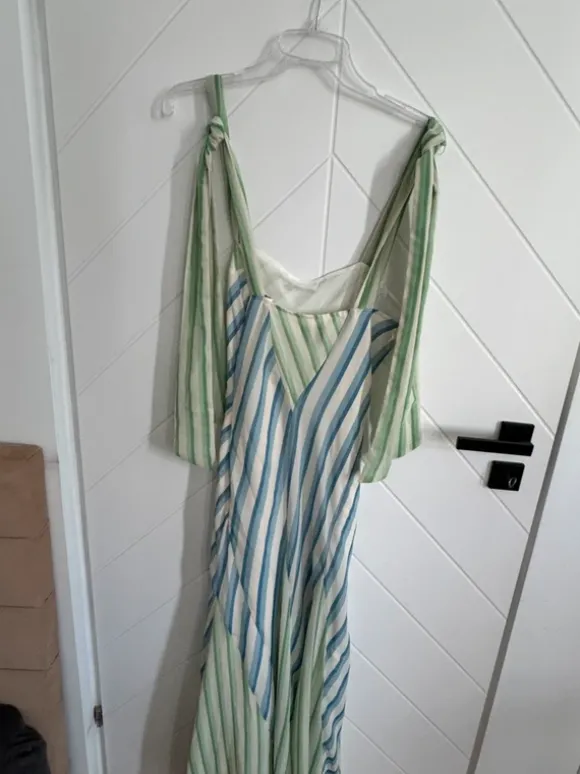 Sukienka zwiewna cute coquette wiązane ramiączka na lato wakacje retro cottage core