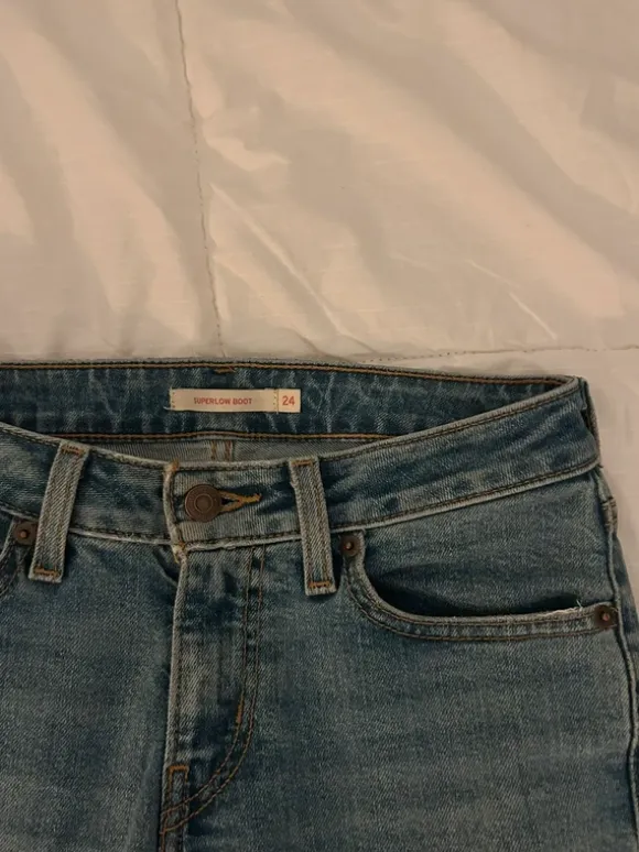 Superlow bootcut jeans