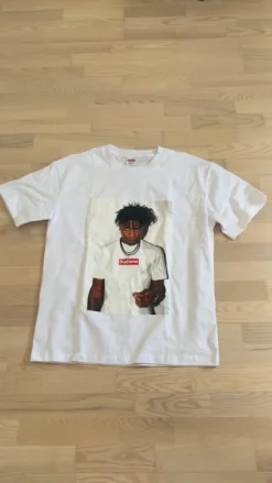 Supreme tee