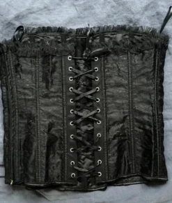 Svart goth Korsett
