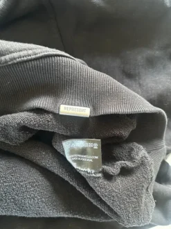Svart Represent-sweatshirt