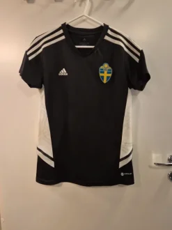 Svart t-shirt