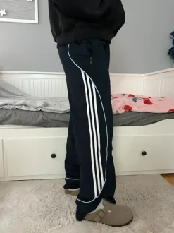 Szerokie spodnie ortalion adidas 3paski alternative vintage