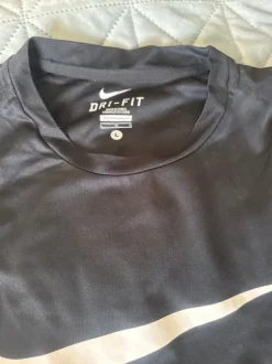 T shirt storlek L