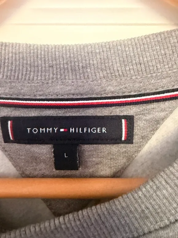 Tommy Hilfiger sweatshirt