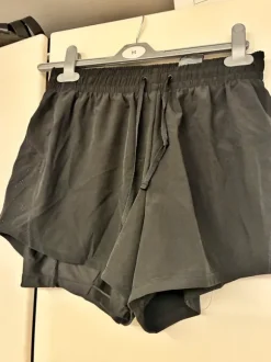 Træningsshorts med indershorts