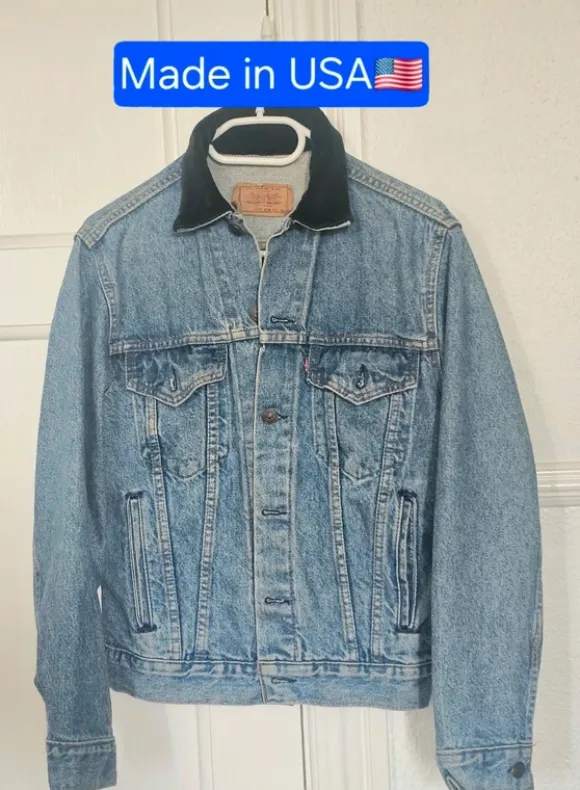 True vintage 80's Levi's jacket Made in USA 70506-0214