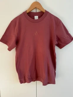 T-shirt fra Adidas