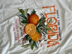 T-shirt med print