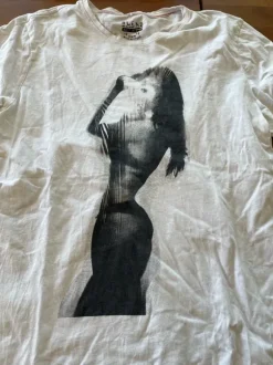T-shirts