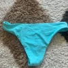 Turkos bikiniunderdel
