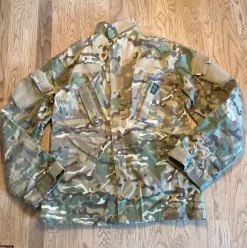 Udklædning camouflage jakke 158/164