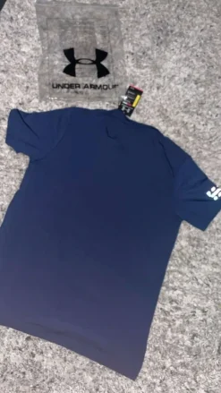 Under Armor t-shirt