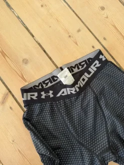 Under Armour tights