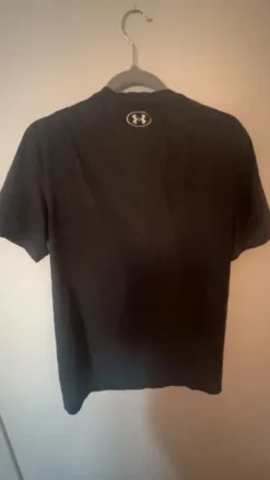 Under Armour t-shirt