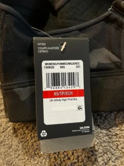 Under armour urheiluliivit