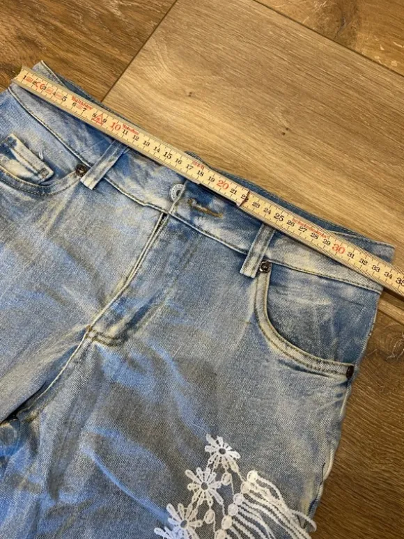 Unika sommar jeans
