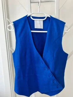 Vest top
