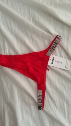 Victoria secret trosor röd
