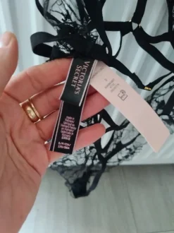 Victoria’s Secret koronkowe body czarne nowe z metką