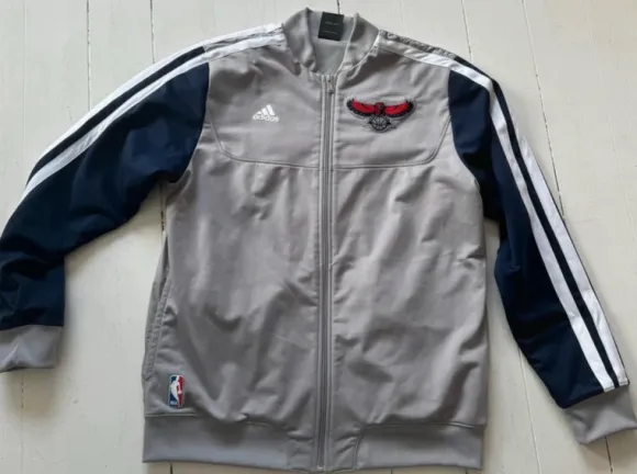 Vintage Atlanta Hawks zipper NBA