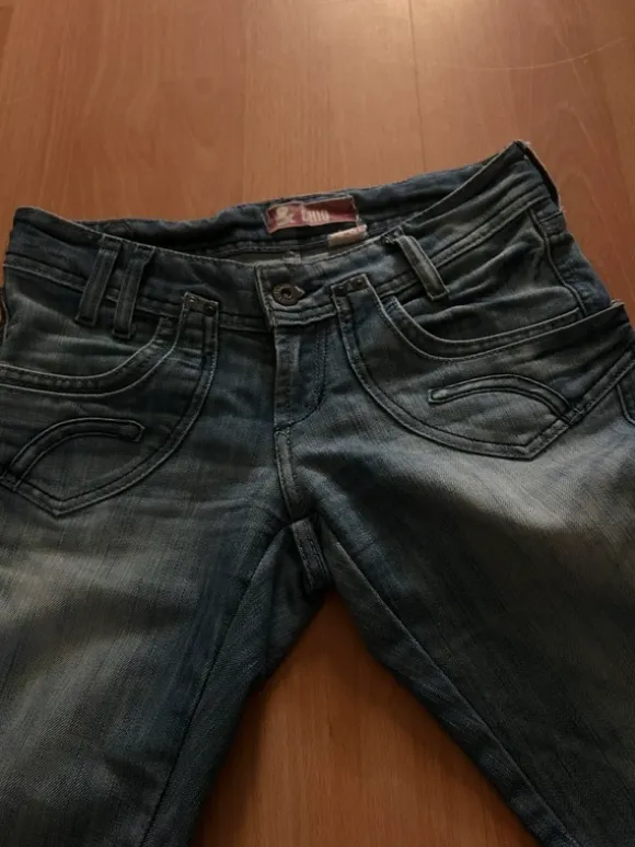Vintage jeans low waist 00s