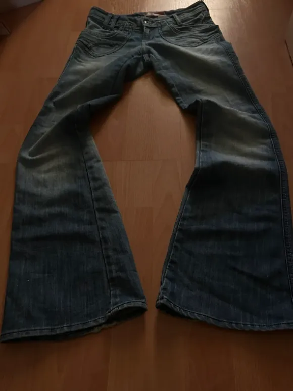 Vintage jeans low waist 00s