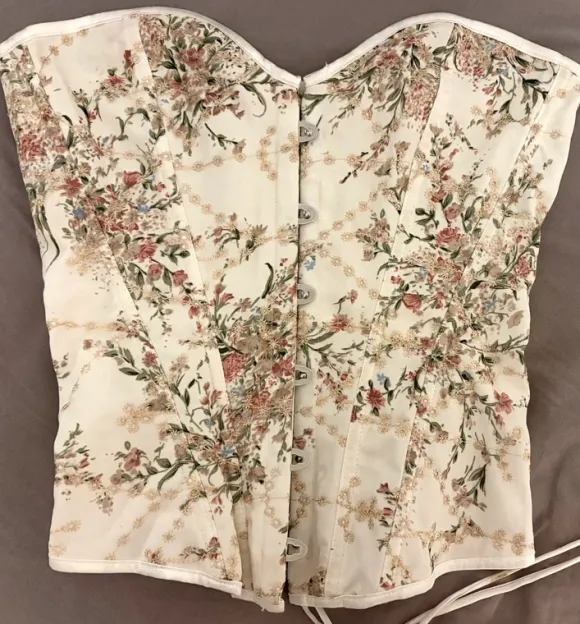 vintage white corset-flower&gold details
