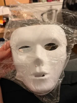 Vit anonym mask