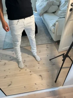 Vita jeans från Jack and Jones