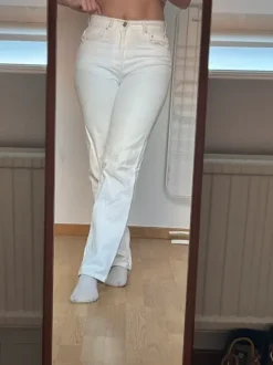 Vita raka jeans