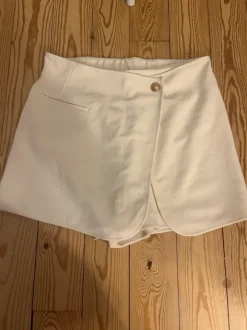 Vita skorts
