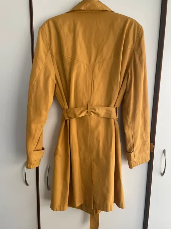 Yellow Trenchoat